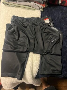 Nike Black Men's Athletic Jogger Shorts with Gray Accents